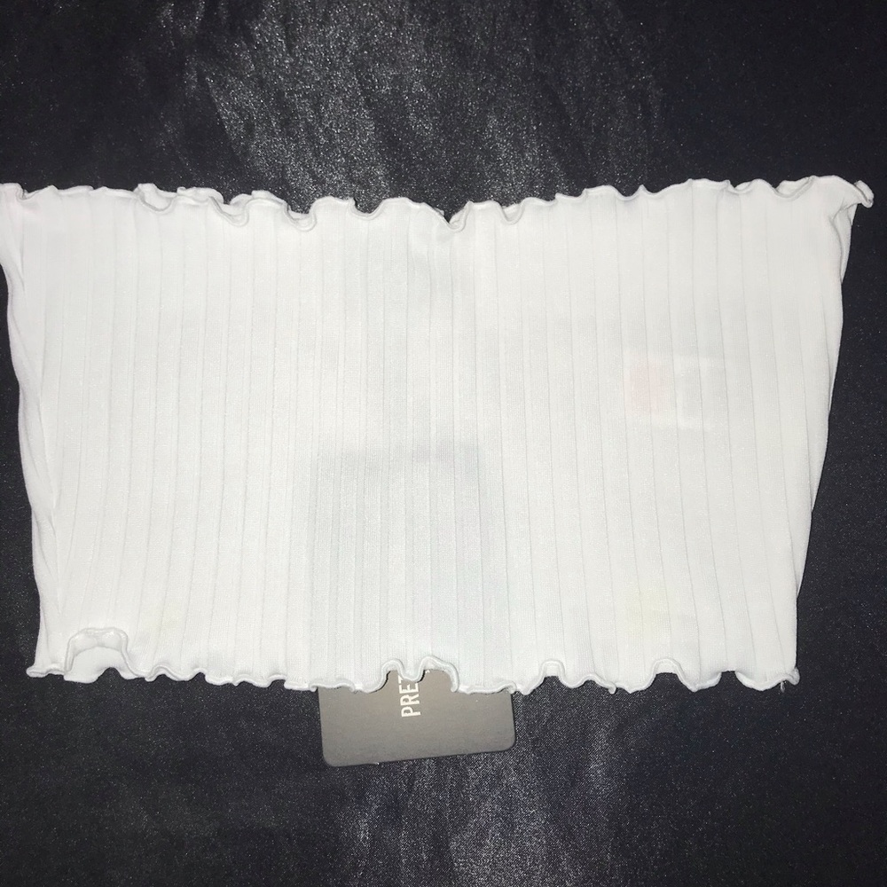 White rib frill hem bandeau crop top